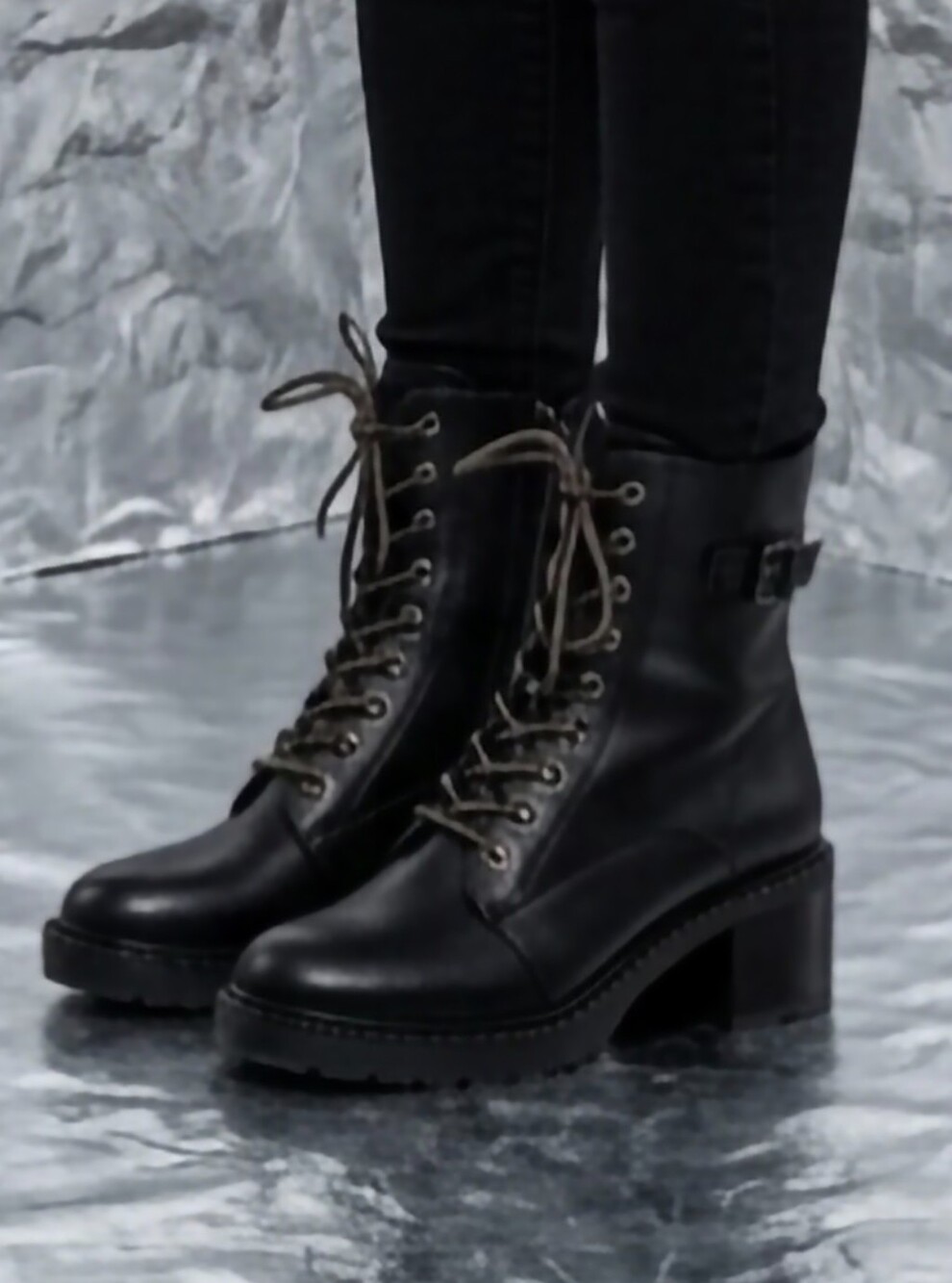 Zodiac Combat Women's Paxon Boots Sz 9.5M Black Faux Leather Lace & Zip Heeled